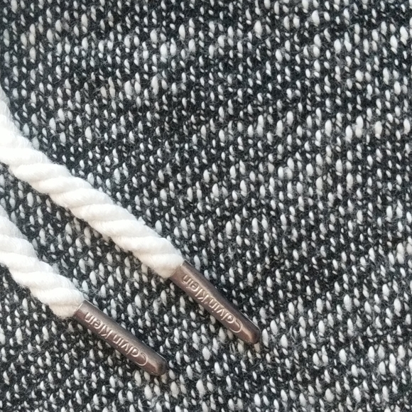 Calvin Klein sm black white sweatshirt performance - Picture 3 of 6